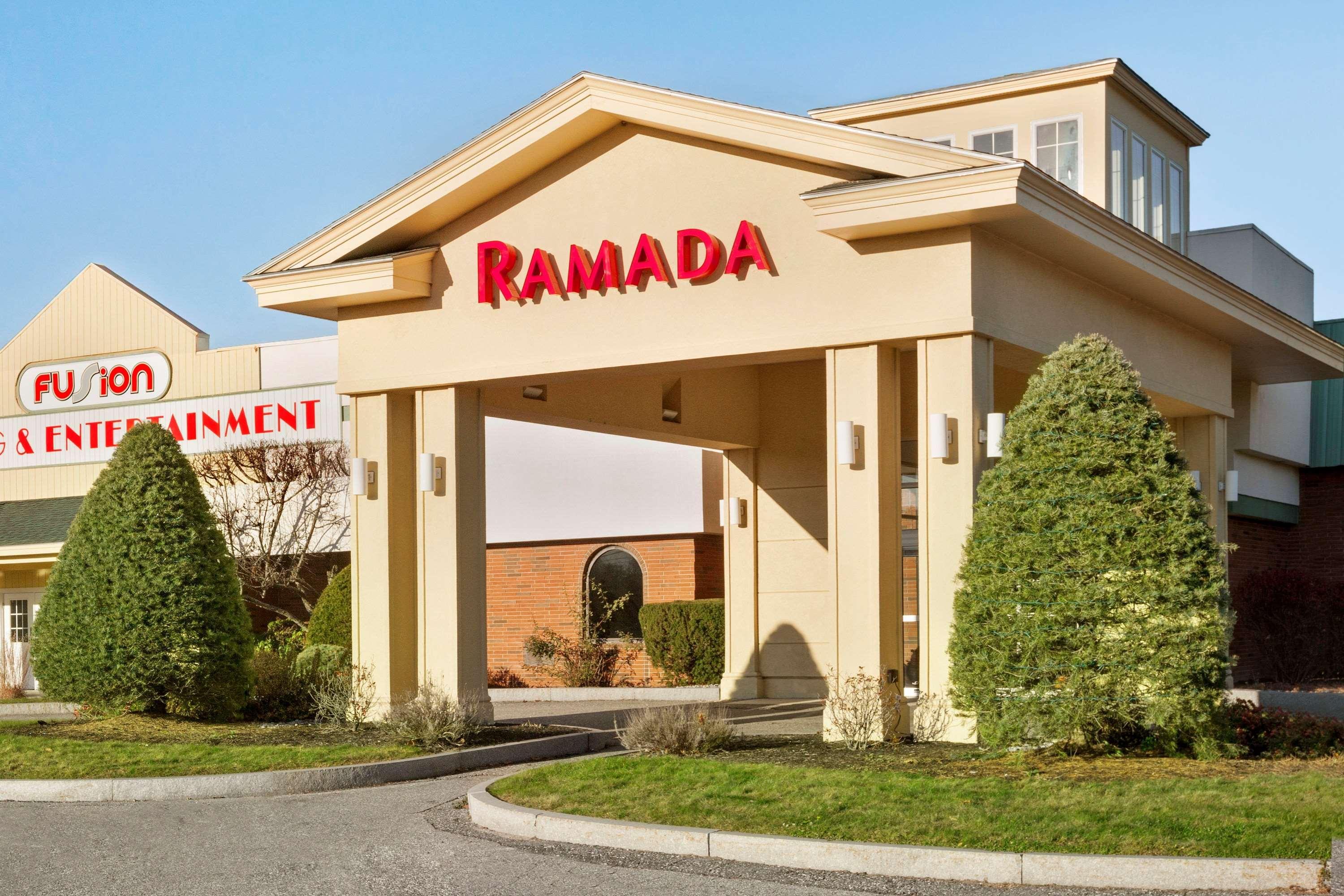 Ramada Hotel & Conference Center By Wyndham Льюистон Экстерьер фото